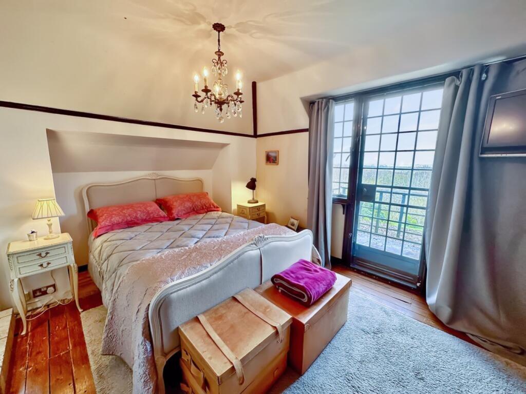 Additional image 16 of Pear Tree Lane, Shorne, Gravesend, Kent, DA12