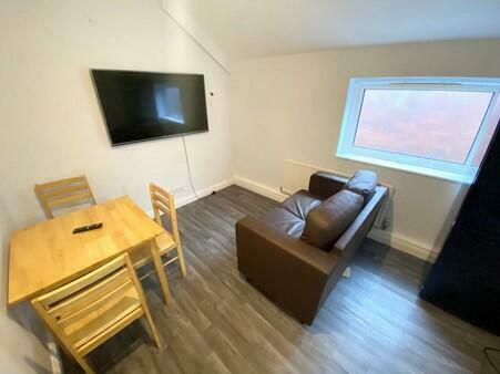 Additional image 7 of Flat 2 (Rooms 7-9), 11-17 Chapel Street, Derby DE1 3GU