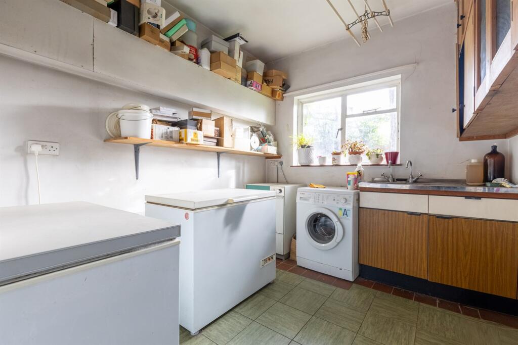 Additional image 14 of Sandiway village set in 0.63 acre