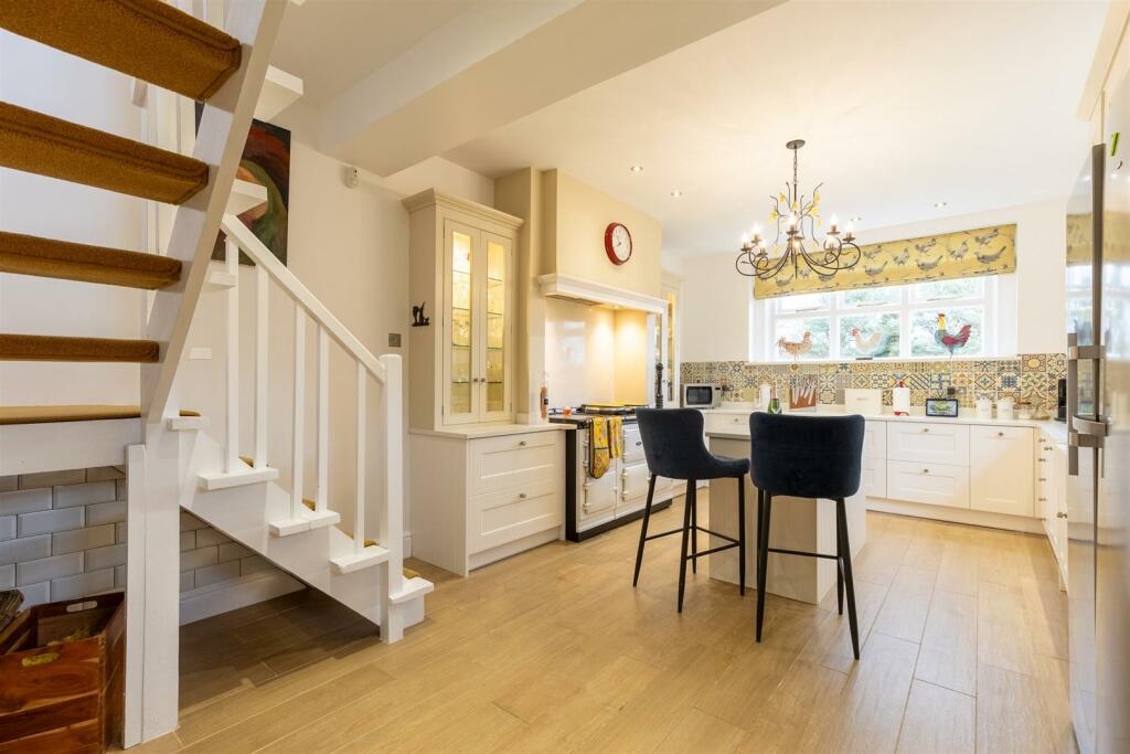 Additional image 8 of 2 Abbots Barn, Vale Royal Drive, Whitegate, Northwich