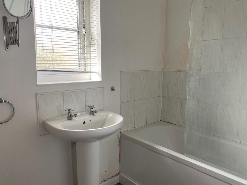 Additional image 5 of Stowe Drive, Rugby, Warwickshire, CV22