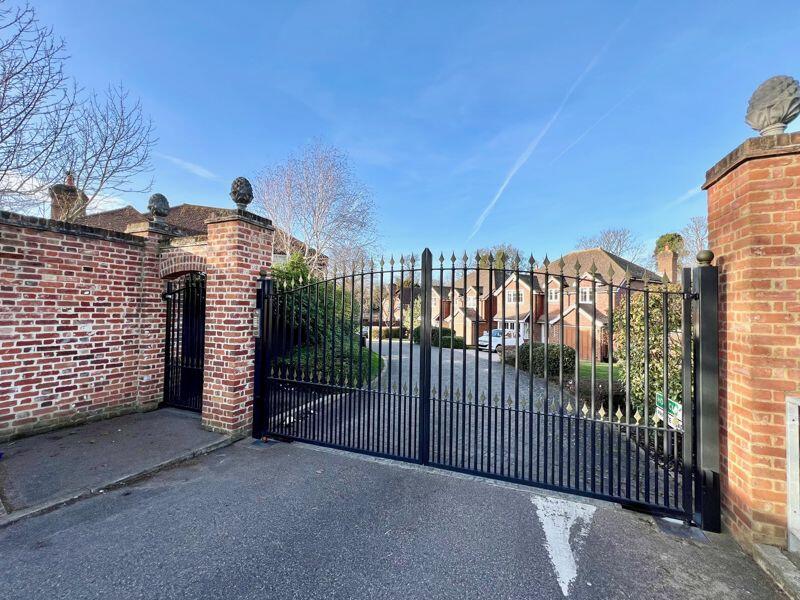 Additional image 27 of Holt Close, Sidcup