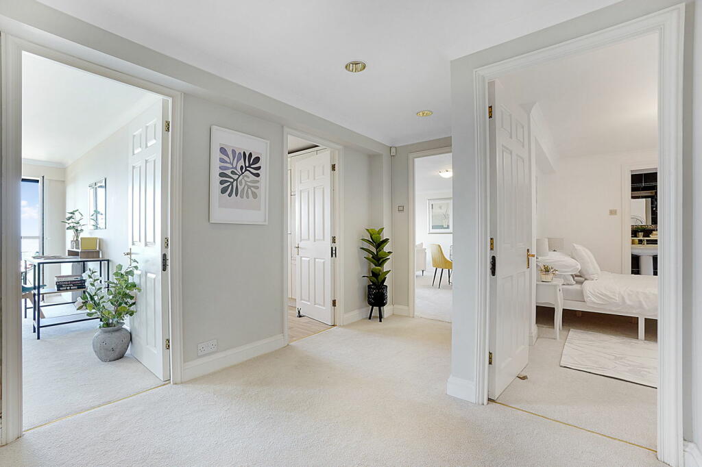 Additional image 21 of Marine Point CT20 2TX