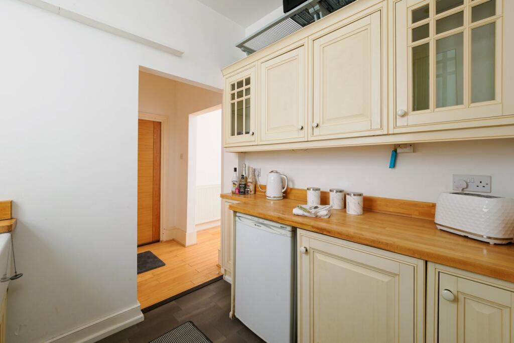 Additional image 8 of 6 Marine Parade, Hythe, Hythe, CT21