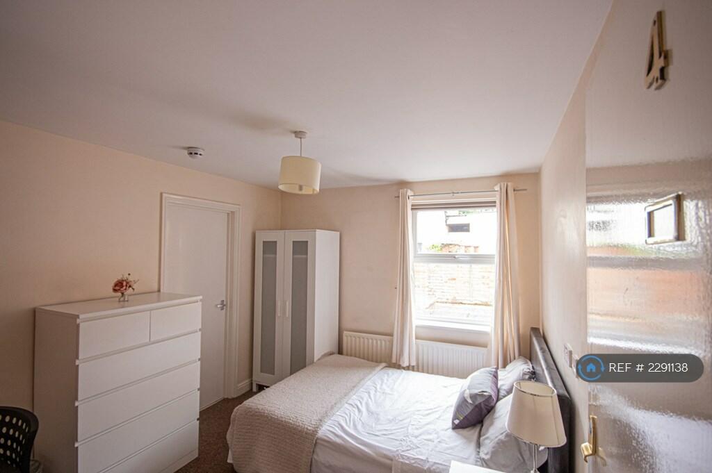 Additional image 17 of Russell Terrace, Leamington Spa, CV31