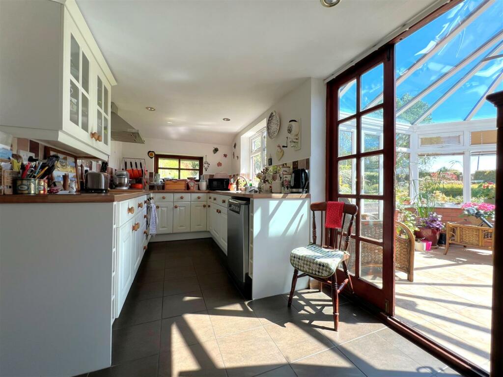 Additional image 10 of The Green, Chesterton, Leamington Spa