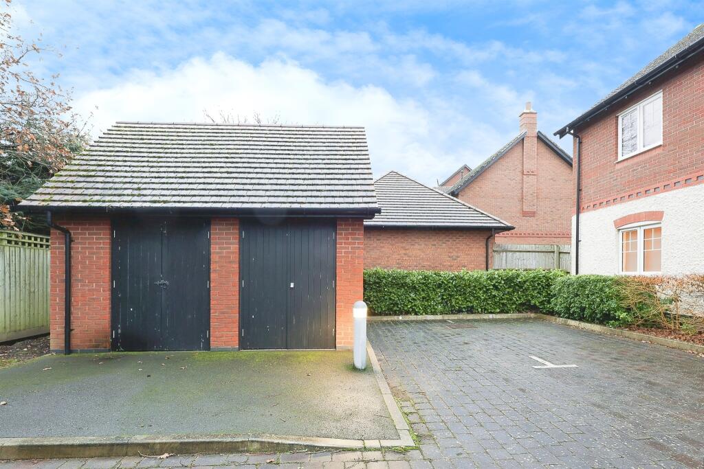 Additional image 19 of Drovers Close, Balsall Common, Coventry