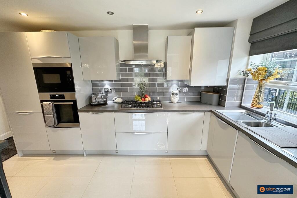 Additional image 11 of Flower Garden Drive, St James Gate, Weddington, Nuneaton, CV10 0FW