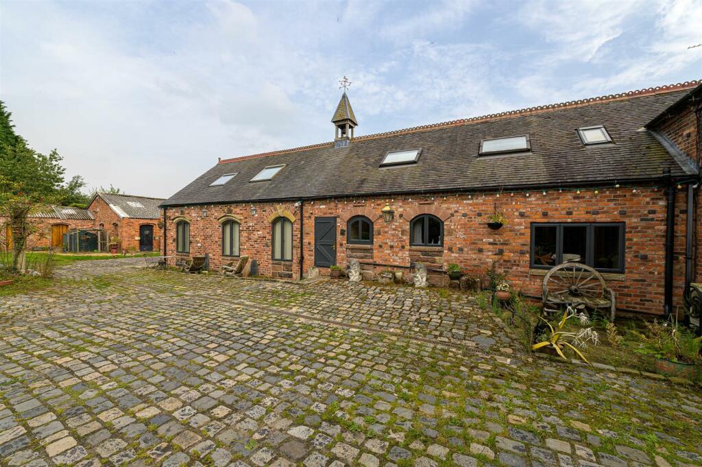 Additional image 43 of Oak Bank Barn, Heatley Lane, Broomhall, Nantwich