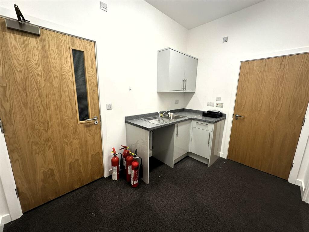 Additional image 9 of Central Avenue, Abbey Green, Nuneaton