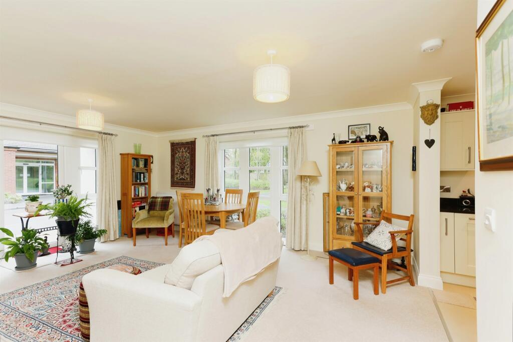 Additional image 15 of Albany Lane, Balsall Common, Coventry