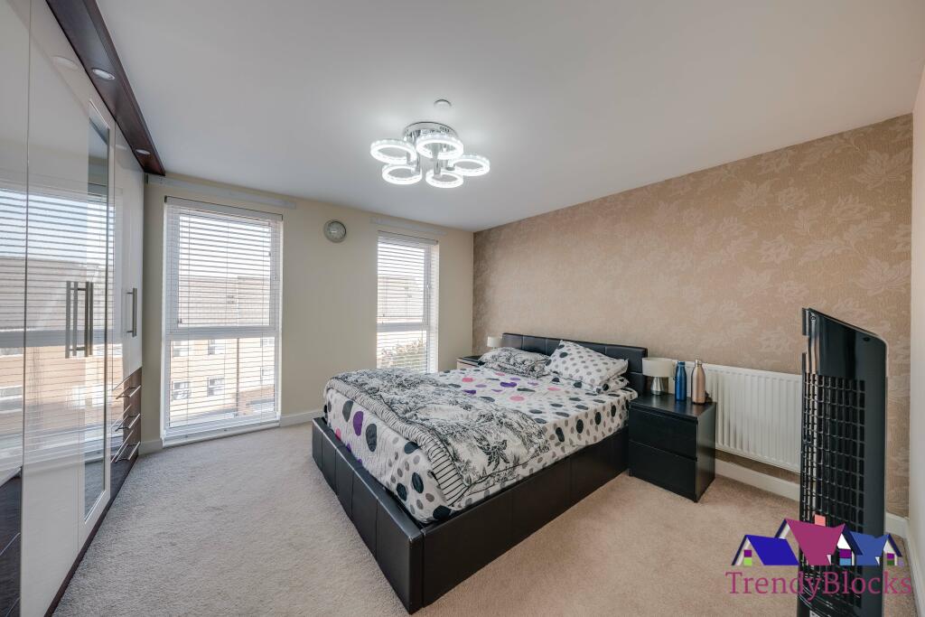 Additional image 28 of Burroughs Drive, Dartford, Kent, DA1