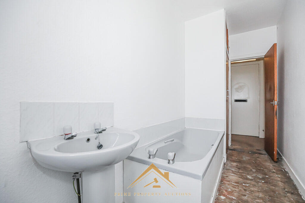 Additional image 11 of 2/2, 2 Buchanan Street, Dundee, DD4 6SD