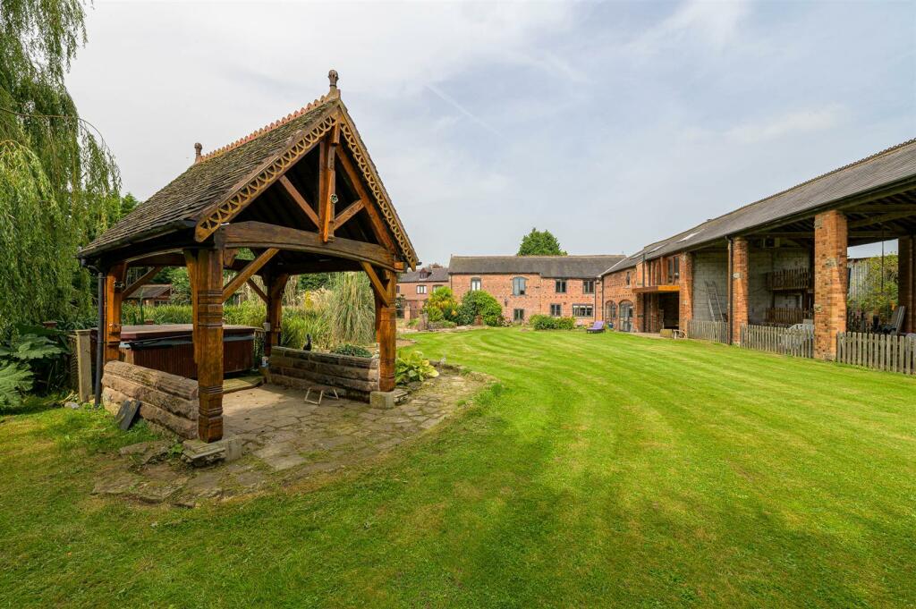 Additional image 37 of Oak Bank Barn, Heatley Lane, Broomhall, Nantwich