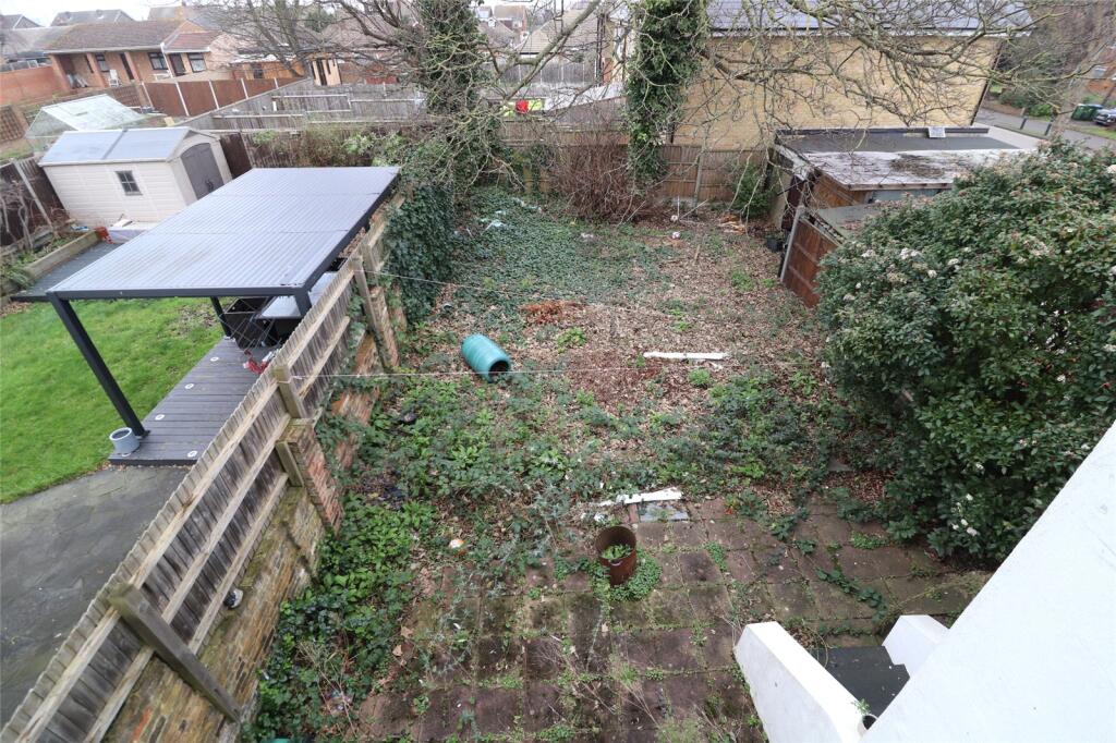 Additional image 12 of Park Crescent, Erith, DA8