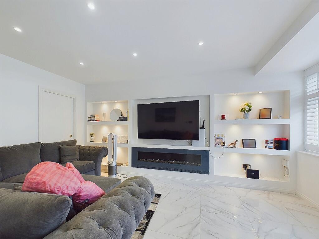 Additional image 5 of Coombfield Drive, Dartford, Kent, DA2