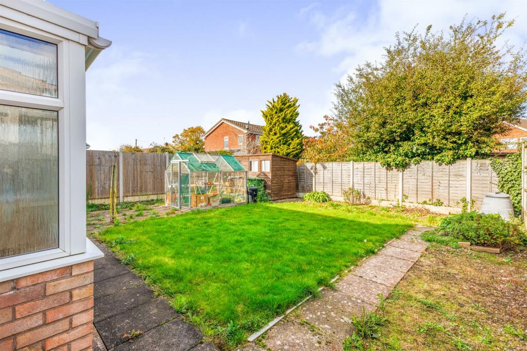 Additional image 20 of Ullswater Avenue, Nuneaton