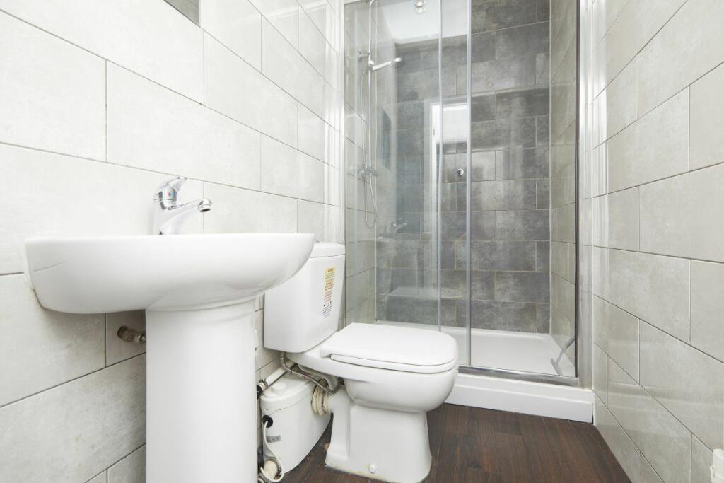 Additional image 29 of Stepping Lane