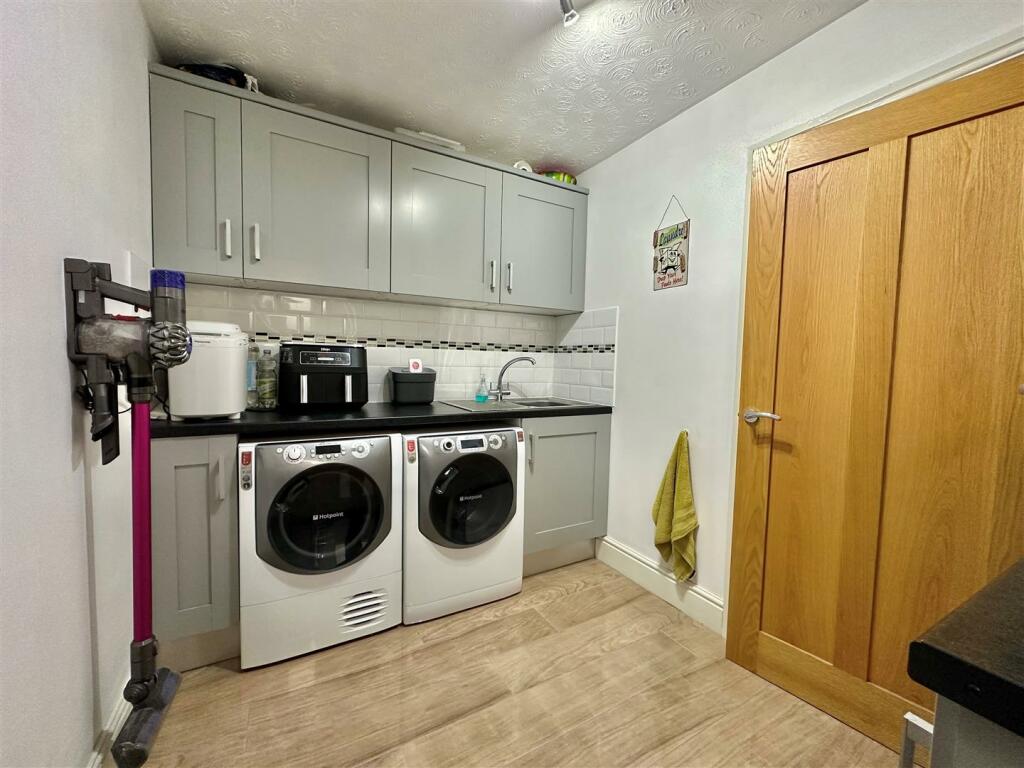 Additional image 20 of Crewe Road, Wistaston, Cheshire