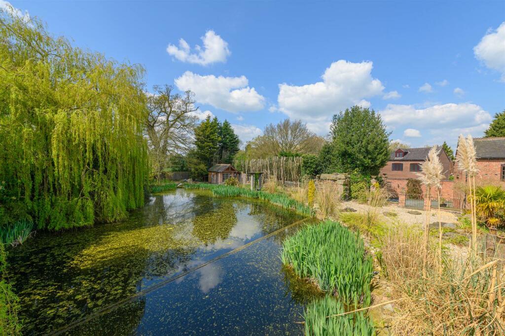 Additional image 10 of Oak Bank Barn & French Barn, Heatley Lane, Broomhall, Nantwich