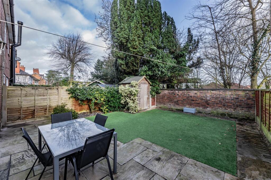 Additional image 17 of Generous semi-detached property in prized cul-de-sac