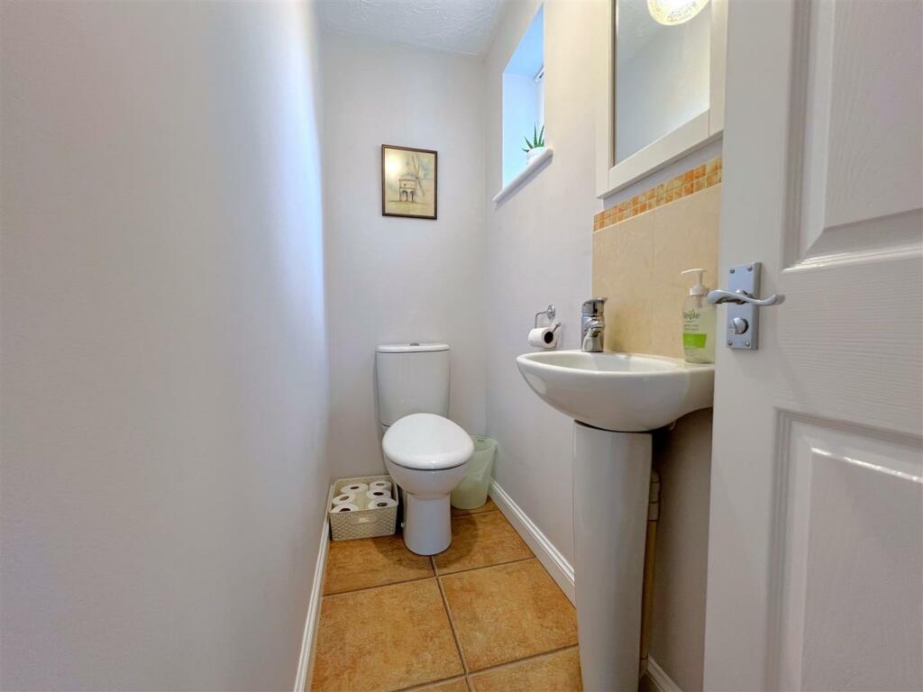 Additional image 6 of Robins Grove, Warwick