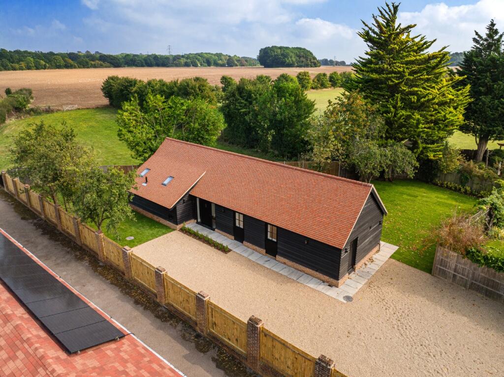 Primary image of Norwood Lane, Meopham, Gravesend, Kent, DA13 0YF