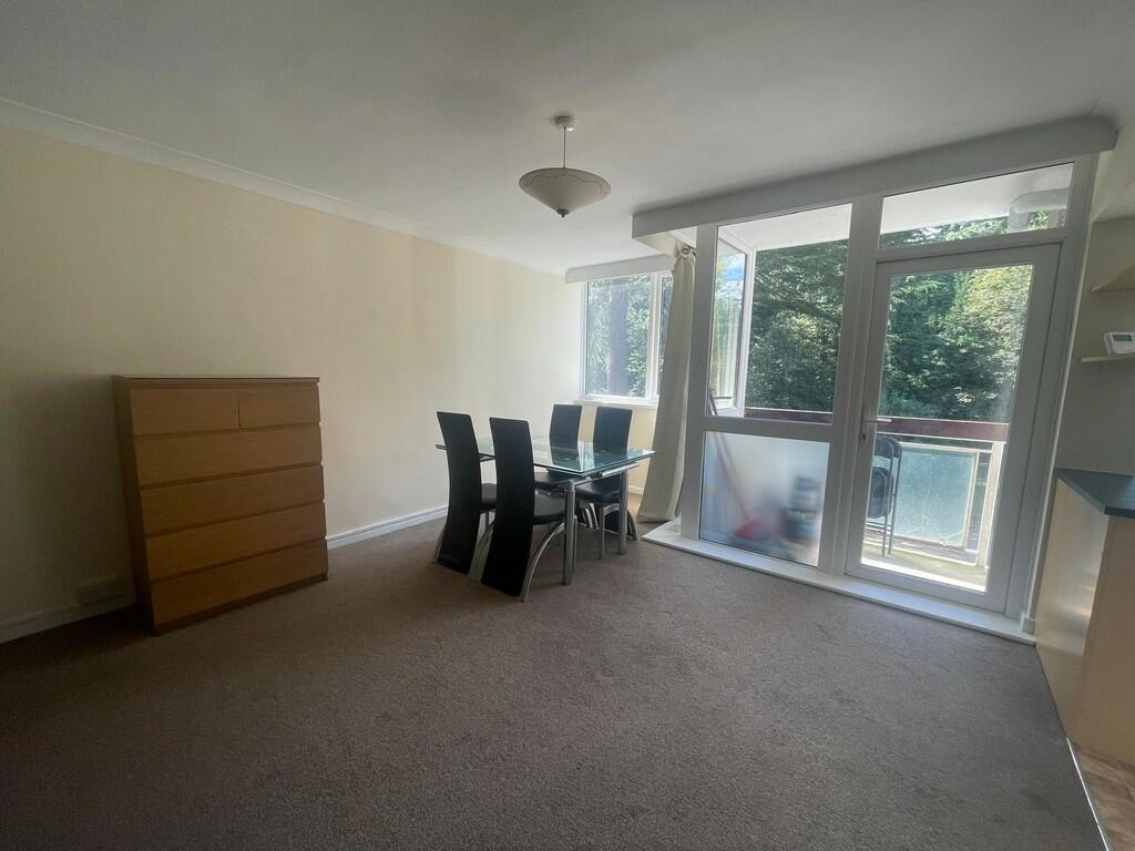 Additional image 3 of Spacious 2 Bedroom Apartment 1st Floor