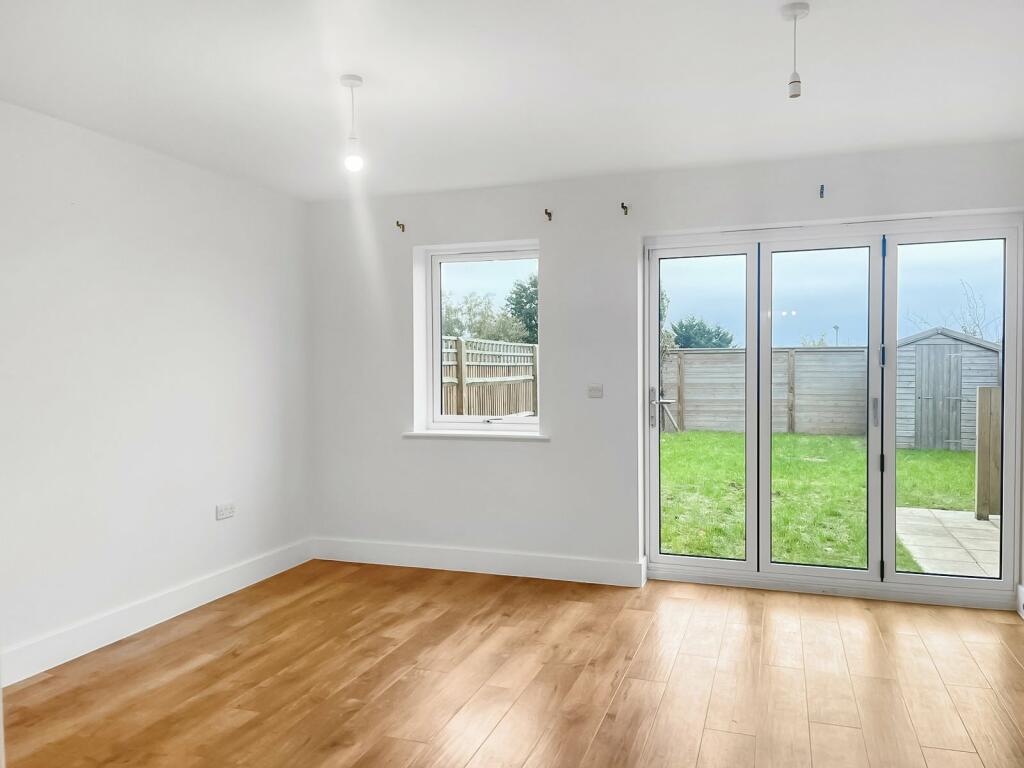 Additional image 18 of West Court Lane, Gravesend, DA12