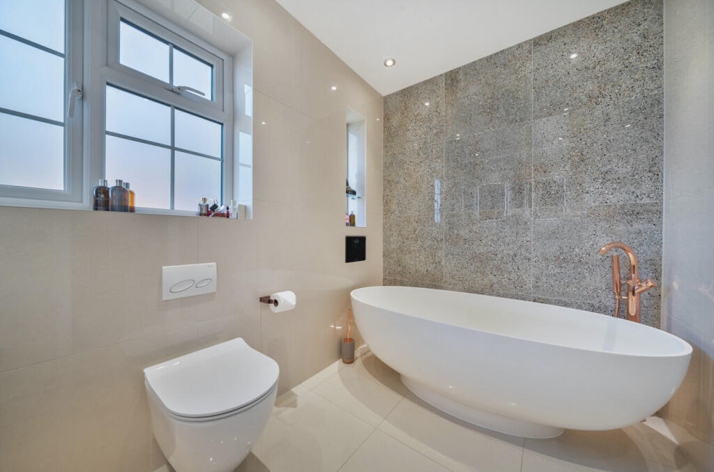 Additional image 28 of Priestlands Park Road, Sidcup, Kent, DA15