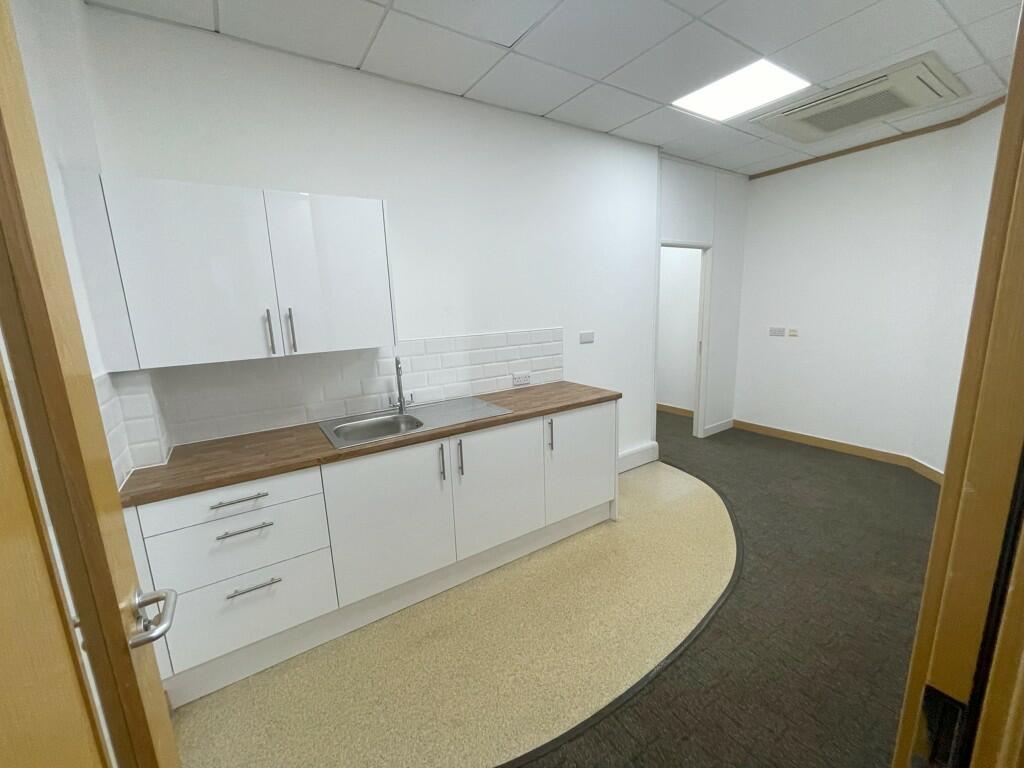 Additional image 4 of No 3 Royal Court, Gadbrook Park, Cheshire CW9 7UT