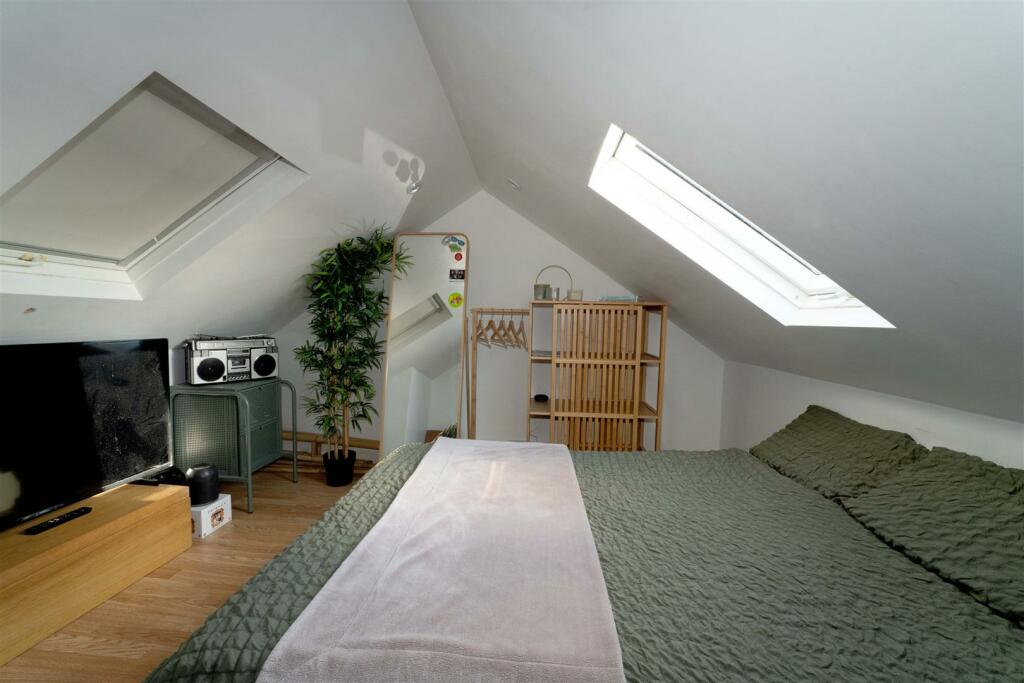 Additional image 7 of Frobisher Way, Gravesend