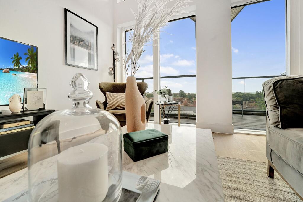 Additional image 43 of Bay Tree House, North Road, CT21