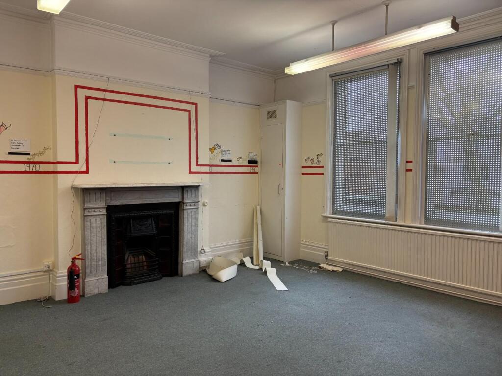 Additional image 4 of 51 London Road, Canterbury