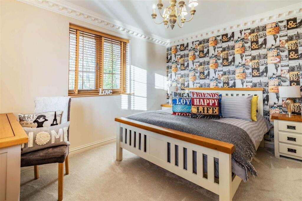 Additional image 37 of Luxury Home On Weston Lane, Bulkington, CV12 9RX