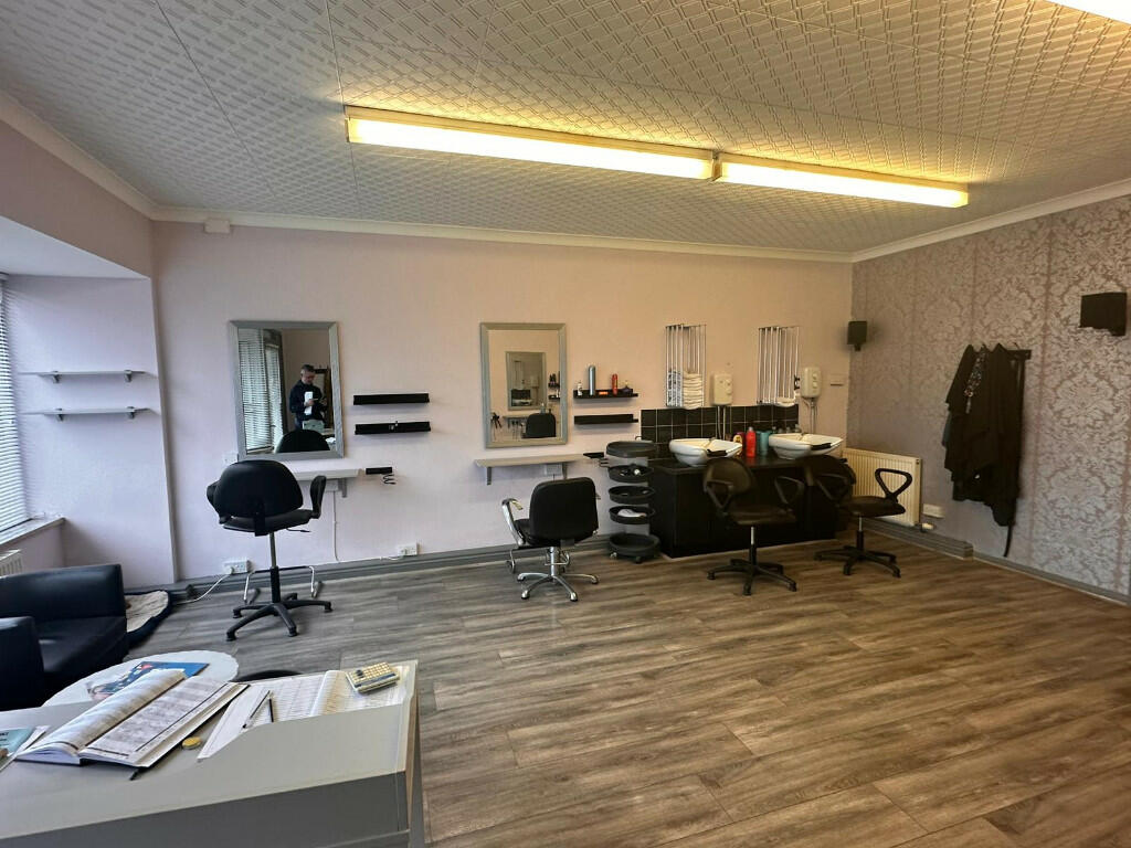 Additional image 2 of 9 Hayfield Close, Belper, Derbyshire, DE56