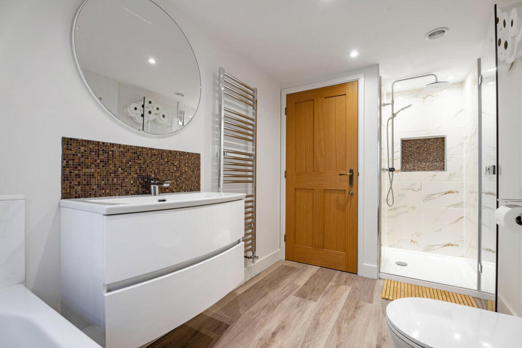 Additional image 25 of Harbury, Warwickshire, CV33 9LS