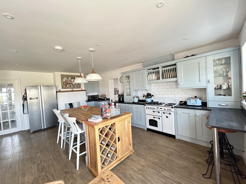 Additional image 10 of New Dover Road, Folkestone, CT18