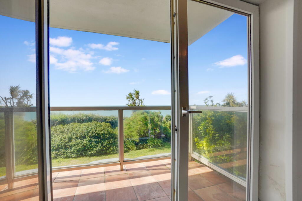 Additional image 25 of Marine Point CT20 2TX