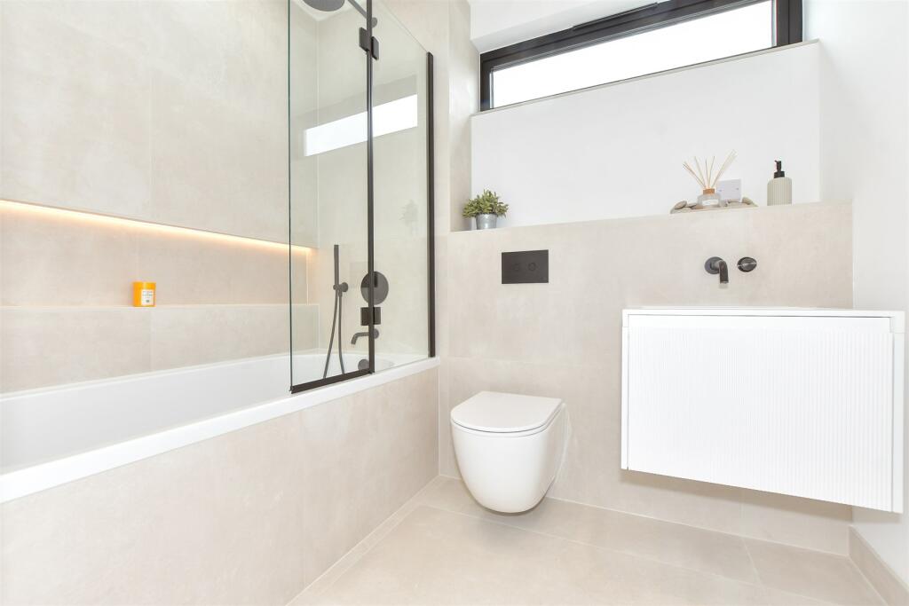 Additional image 9 of Sevue, Naildown Road, Hythe, Kent