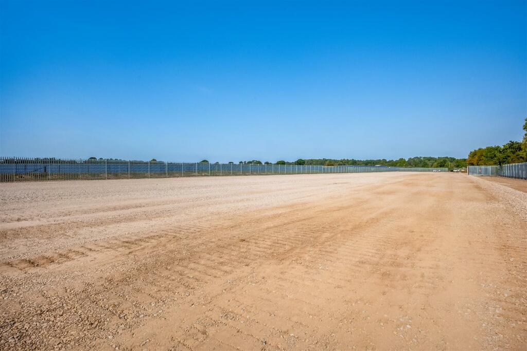 Additional image 9 of Drayton Manor Farm, Stratford-Upon-Avon CV37 6RQ