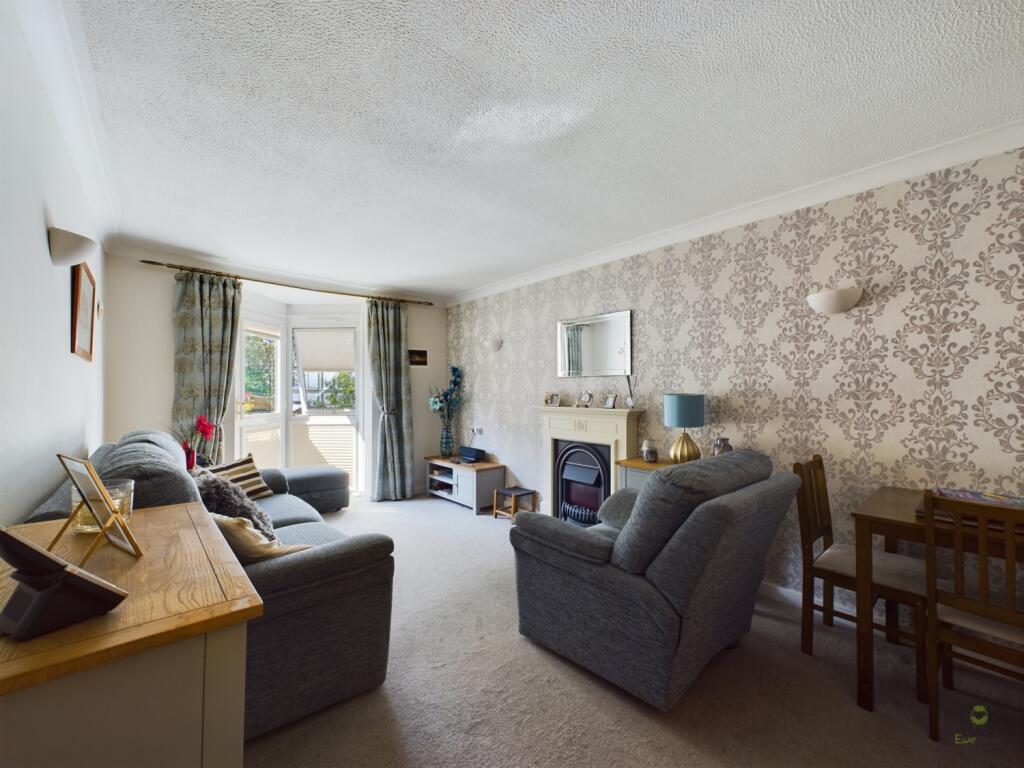 Additional image 5 of Woodville Grove, Welling, Kent, DA16