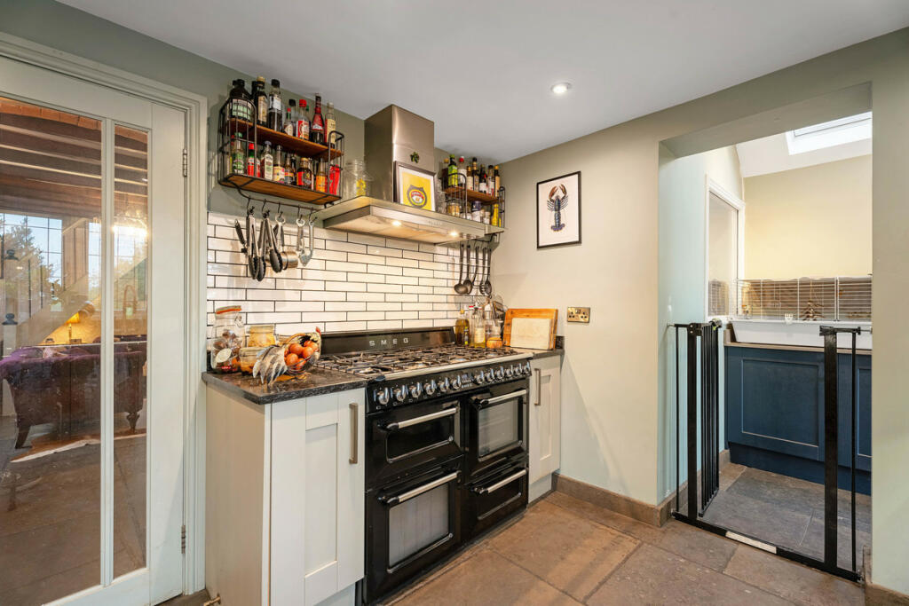 Additional image 12 of Church Road, Snitterfield, Warwickshire CV37 0LF