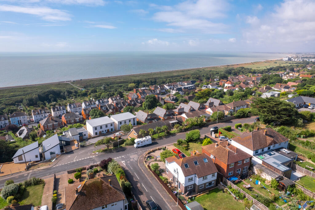 Additional image 41 of Naildown Close, Hythe, Kent