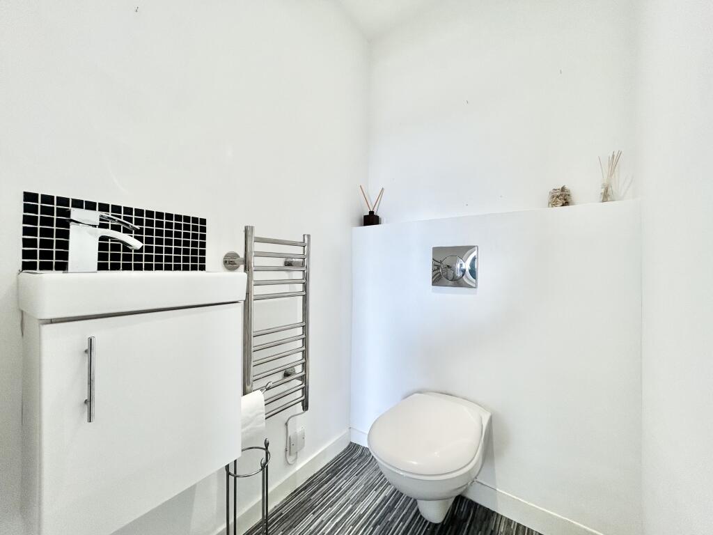 Additional image 7 of Hollywood Court, Royal Crescent, Margate