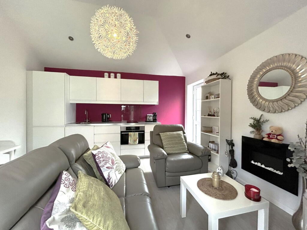 Additional image 18 of Edyvean Close, Rugby, CV22 6LD