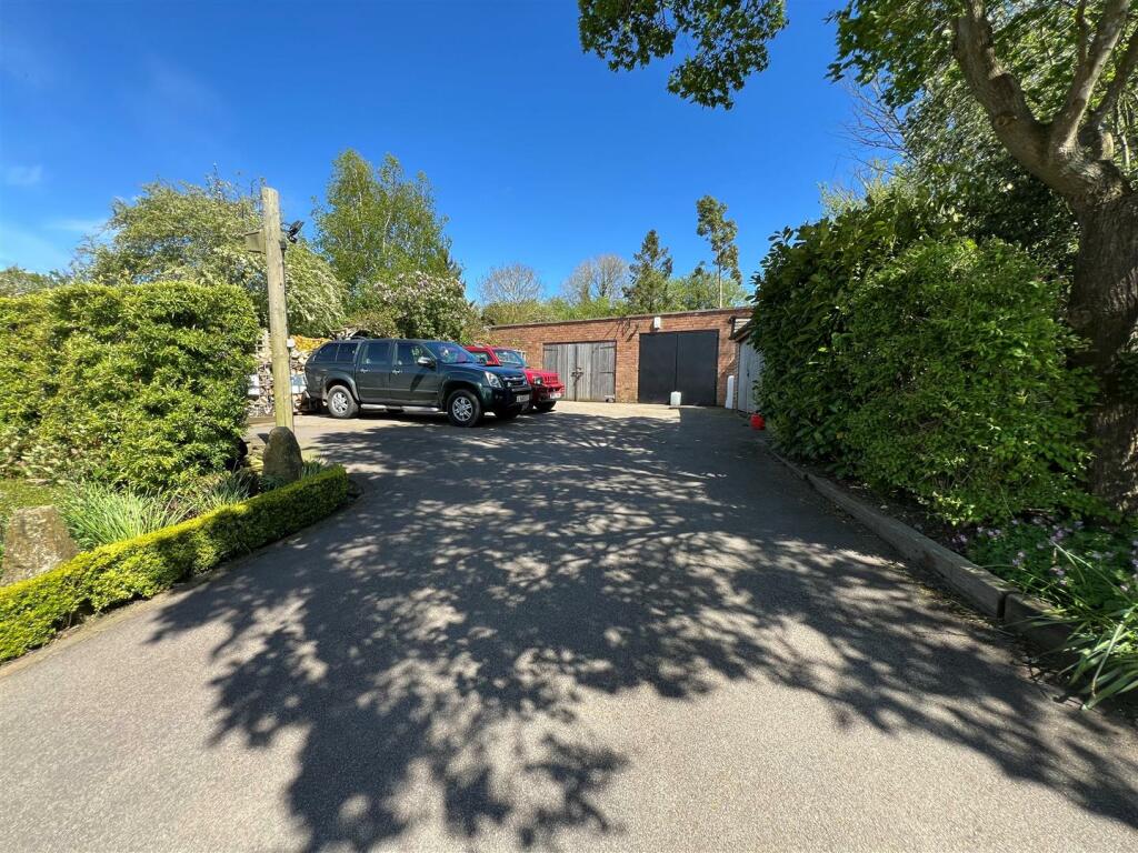 Additional image 31 of The Green, Chesterton, Leamington Spa