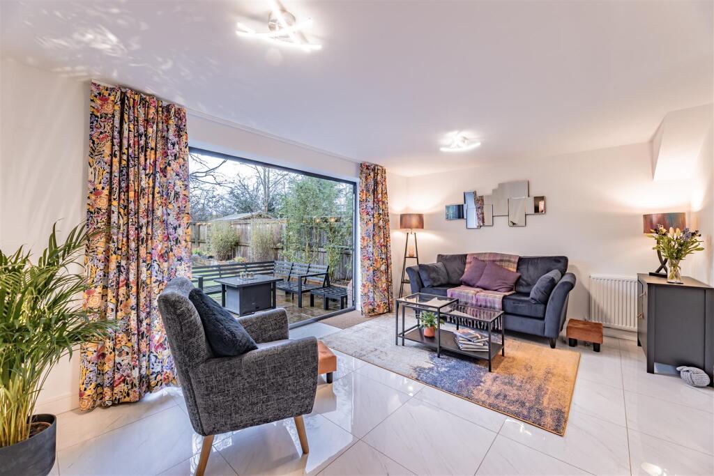 Additional image 4 of Luxury three storey home sat within an exclusive small development