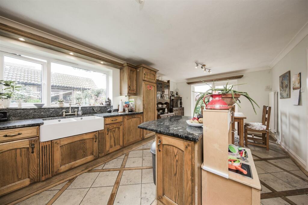 Additional image 9 of Southfleet Avenue, Longfield
