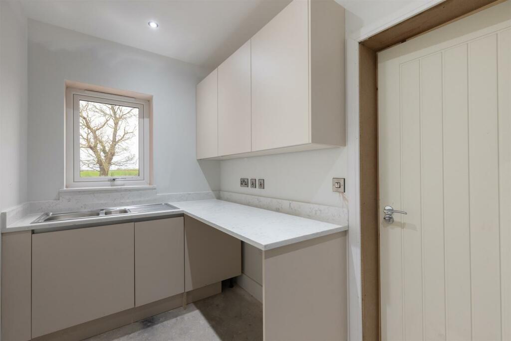 Additional image 16 of OPEN DAY: SATURDAY 15 FEBRUARY BETWEEN 10AM - 1PM. 1 The Mayfair, Audlem Road, Woore